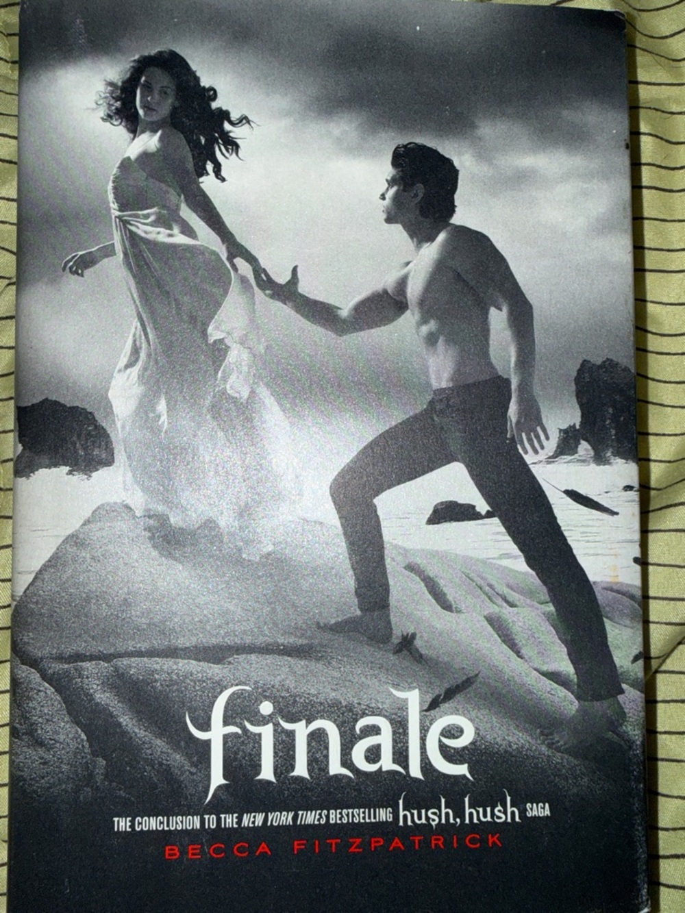 FINALE by Becca Fitzpatrick -The Conclusion to the NY Bestseller hush hush